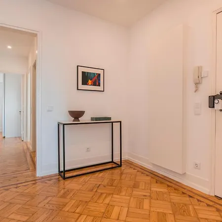 Magnificent 4bdr In By Lovelystay Апартаменты Лиссабон