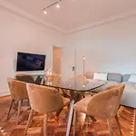 Magnificent 4bdr In By Lovelystay Апартаменты Лиссабон