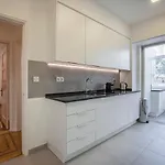 Апартаменты Magnificent 4bdr In By Lovelystay *