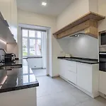 Magnificent 4bdr In By Lovelystay Lisboa