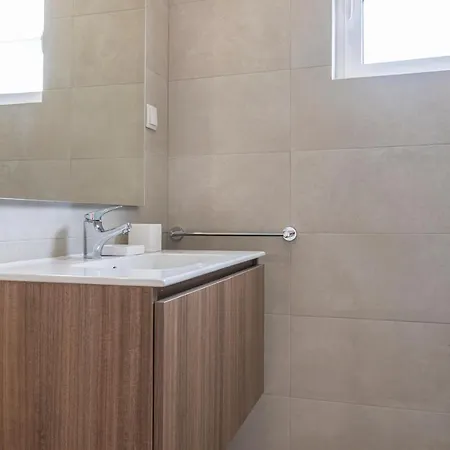 Magnificent 4bdr In By Lovelystay Appartement Lisboa