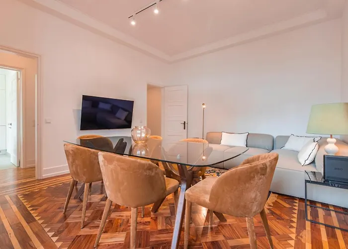 Magnificent 4bdr In By Lovelystay Appartement Lissabon