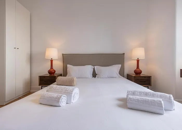 Magnificent 4bdr In By Lovelystay Appartement