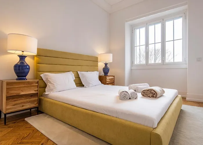 Magnificent 4bdr In By Lovelystay * Lisboa