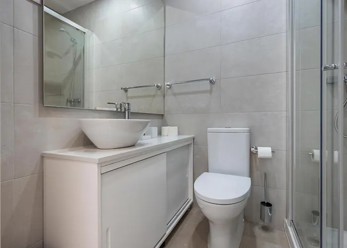 Magnificent 4bdr In By Lovelystay Appartement *